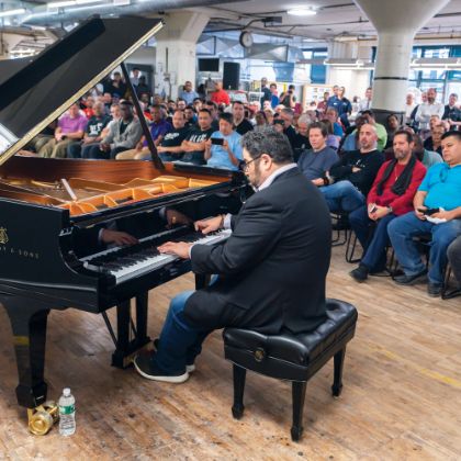 https://www.steinway.com/news/features/live-from-factory-floor